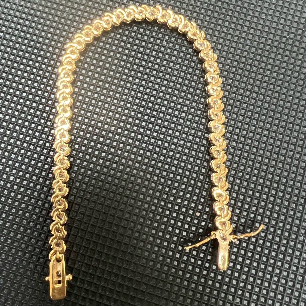Gold toned tennis bracelet - Picture 2 of 2